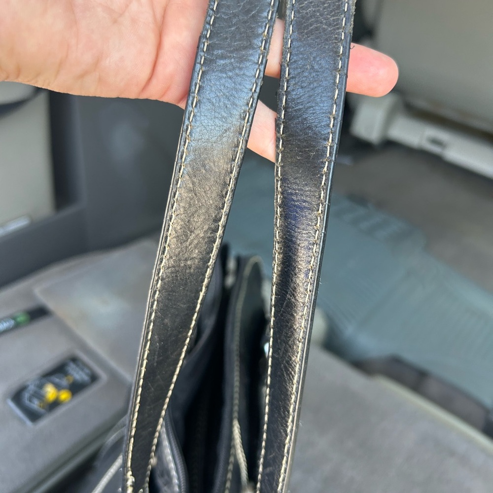 Fossil Black Leather Logo Patch Handbag - Picture 5 of 10